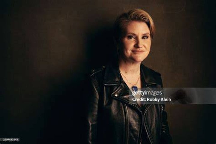Jillian Bell Imdbpro Riset