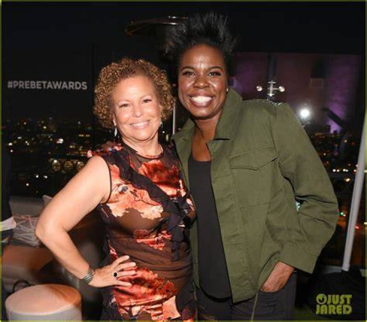 Leslie Jones Partner Who Is She Dating Now? Hood MWR