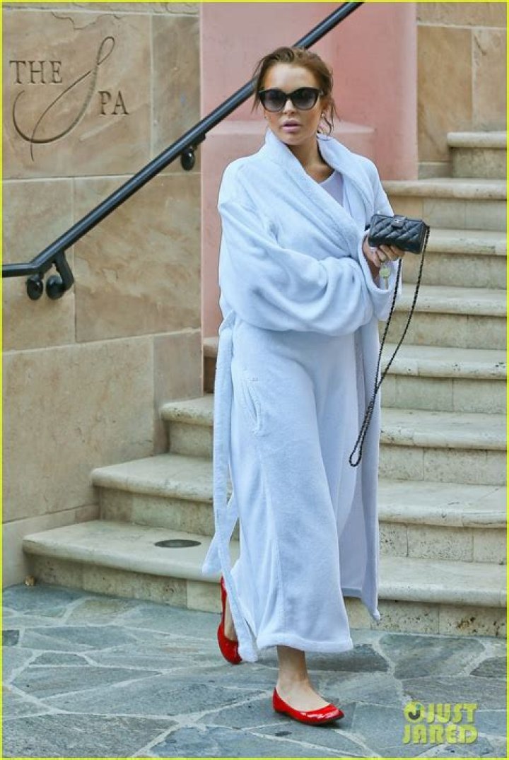 Lindsay Lohan Poolside Break in Hollywood! Photo 2697839 Lindsay