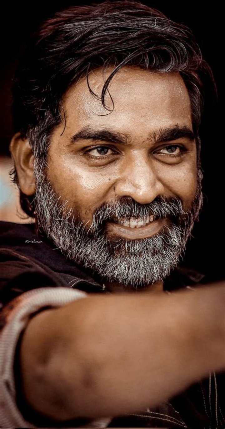 Vijay Sethupathi's latest family photos celebrating Onam gives fans a